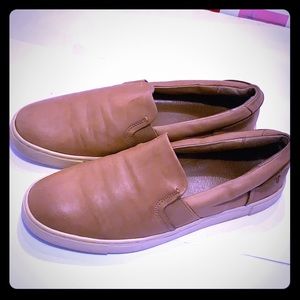 GentlyUsed FRYE  Men’s Tan Slip On Sneaker.Size:8M